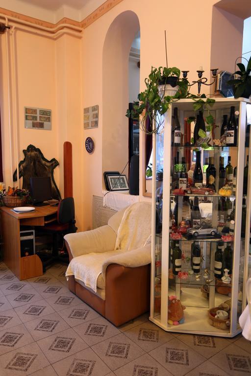 Alabastrom Panzio Es Etterem Bed & Breakfast Bogacs Ngoại thất bức ảnh